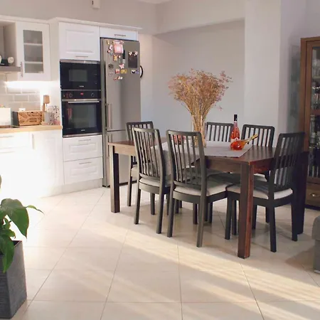 Apartment Agis *